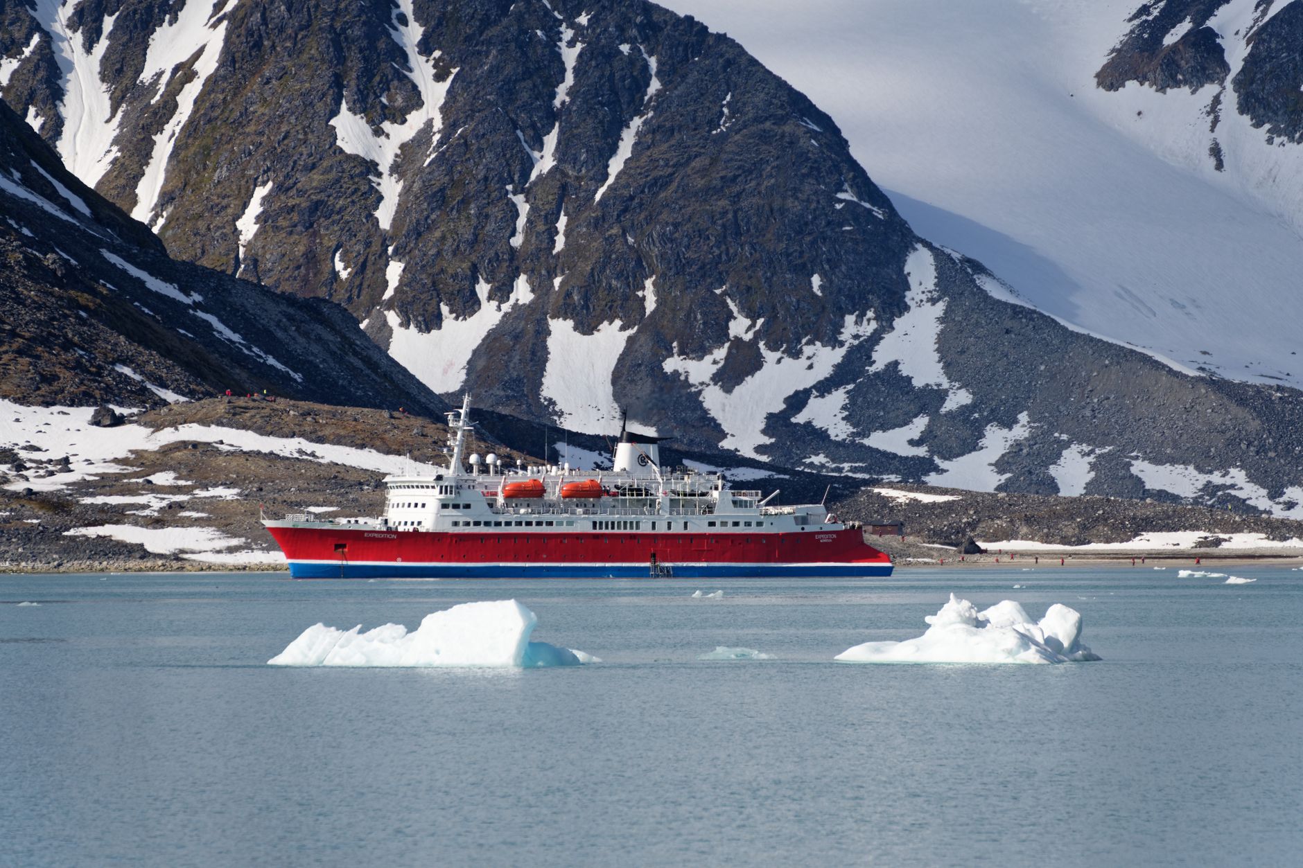 Royal Caribbean abre reservas para cruceros por Alaska en la temporada 2028