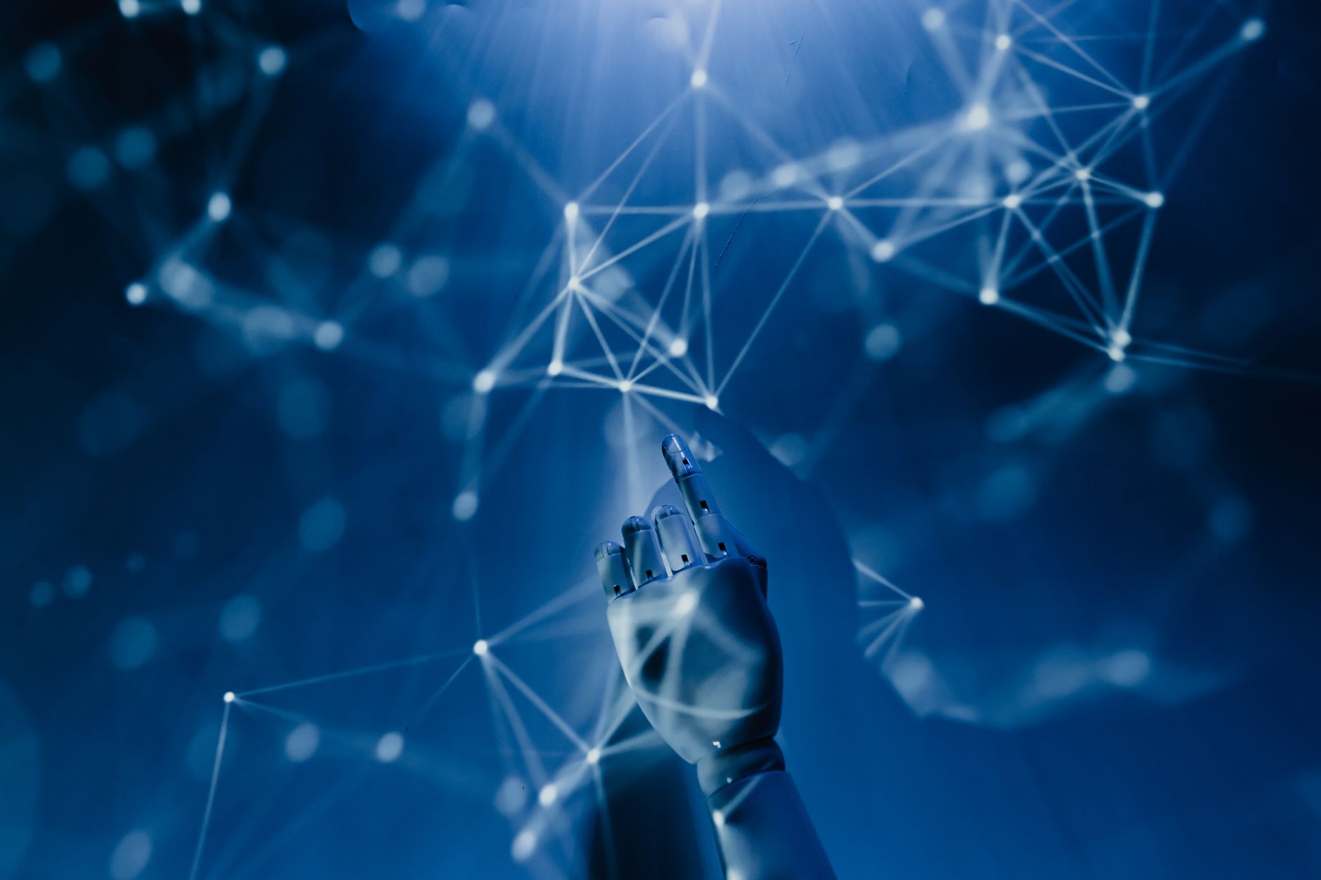 La inteligencia artificial redefine industrias enteras, según un análisis de DPL News